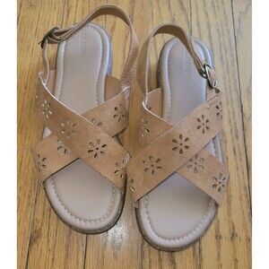 Old Navy Girls Brown Floral Cut-Out Flat Sandals Size 4 Nwot Cork